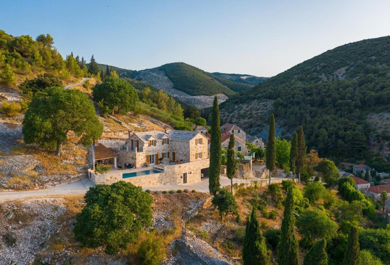 New Villa Ani! Traditional And Luxurious 4-Bedroom Villa With Heated Pool And Sea Views Postira Esterno foto